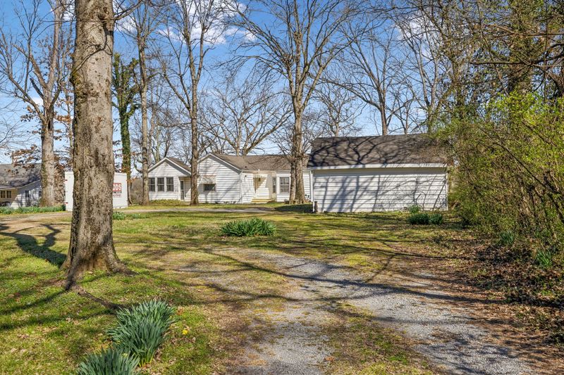 4430 Brush Hill Rd, Nashville, TN 37216