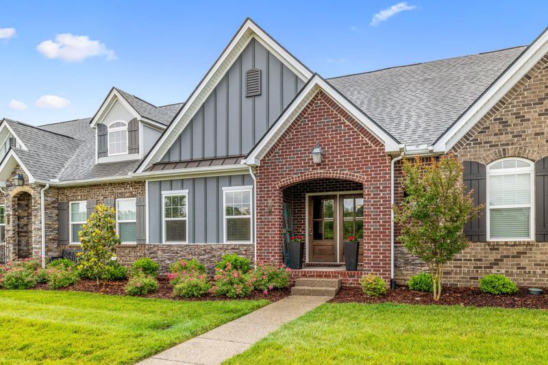 2037 Flowing Creek Dr, Franklin, TN 37064