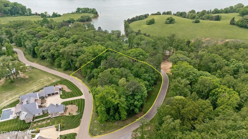 246 Arcadia Peninsula Way, Knoxville, TN 37922
