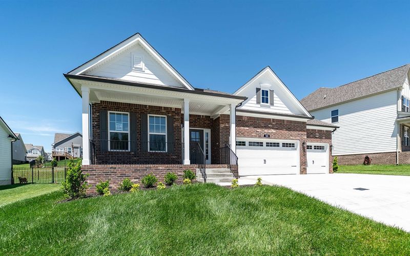165 John T Alexander Blvd, Hendersonville, TN 37075