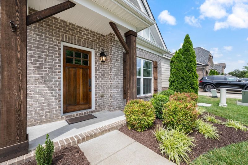 56 Nokes Dr, Hendersonville, TN 37075