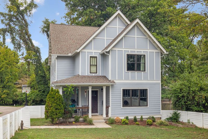 2601B Traughber Dr, Nashville, TN 37206