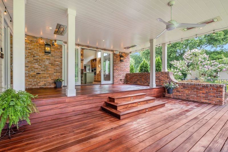 111 Hardingwoods Pl, Nashville, TN 37205