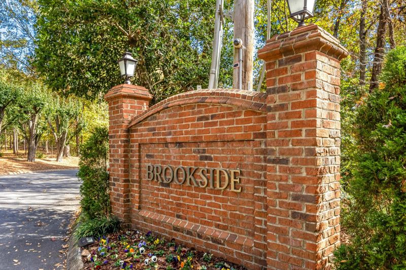 507 Brookside Dr, Dalton, GA 30720