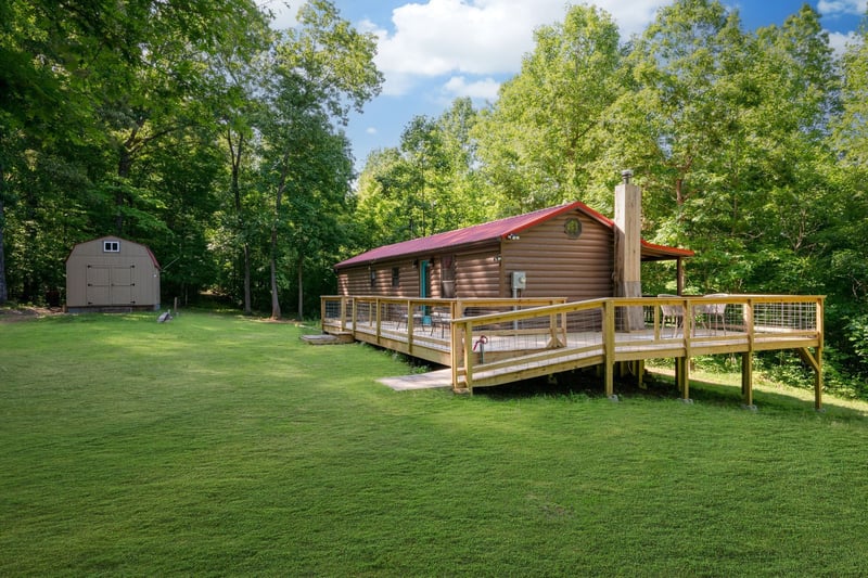 1160 Earl Leach Rd, Cumberland Furnace, TN 37051