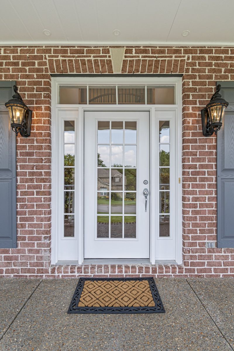 9166 Sydney Ln, Brentwood, TN 37027