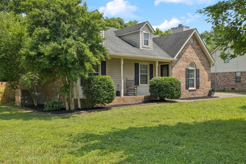 2118 Winthorne Ln, Murfreesboro, TN 37129