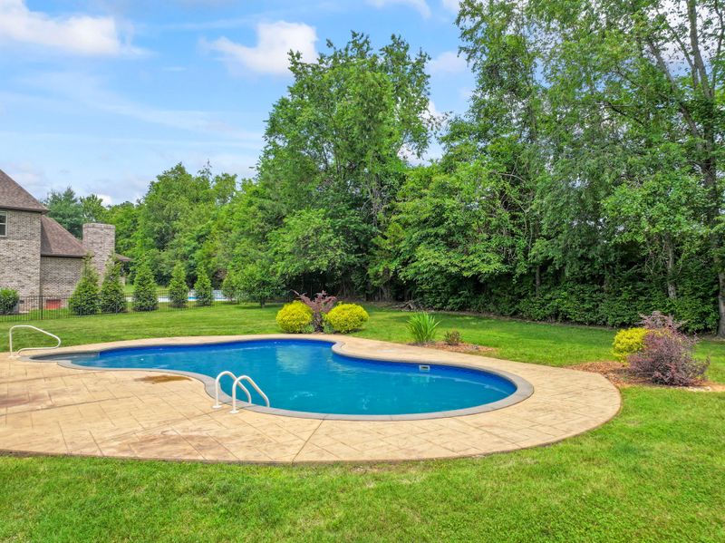 2006 Lynnhaven Ct, Mount Juliet, TN 37122