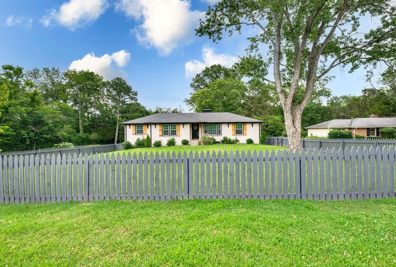 882 Rodney Dr, Nashville, TN 37205