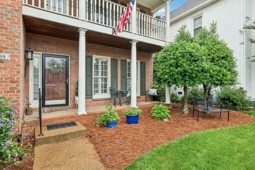 200 Heathstone Cir, Franklin, TN 37069