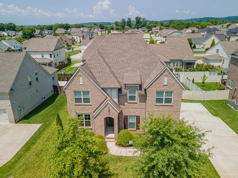 705 Rain Meadow Ct, Spring Hill, TN 37174