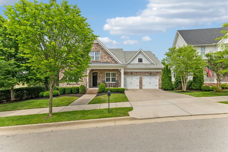6086 Maysbrook Ln, Franklin, TN 37064