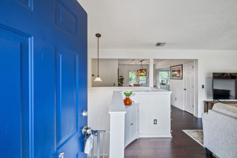 1721 Champions Dr, Nashville, TN 37211