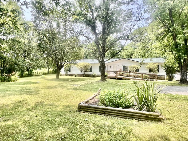 1184 Beasleys Bend Rd, Lebanon, TN 37087