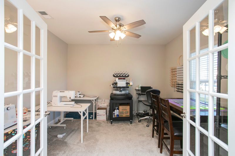 6107 Gladstone Ln, Rockvale, TN 37153