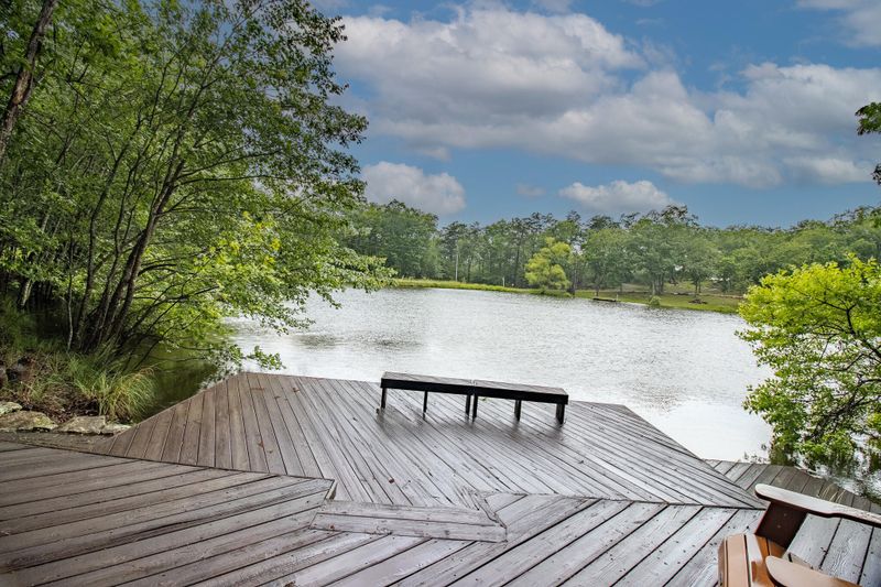 324 Fawn Dr, Menlo, GA 30731