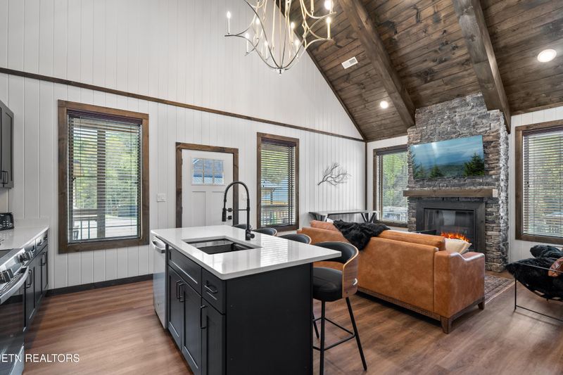 575 Warbonnet Way, Sevierville, TN 37863