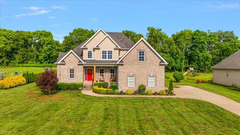 1047 Caballo Trl, Gallatin, TN 37066