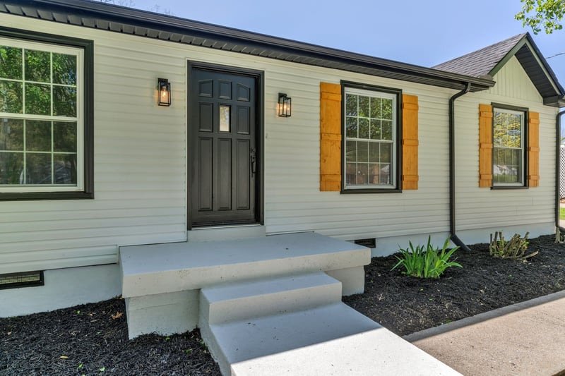 202 Timberlake Dr, Hendersonville, TN 37075