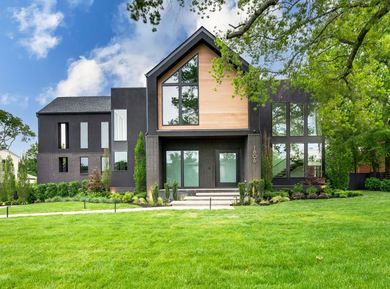 1806 Castleman Dr, Nashville, TN 37215
