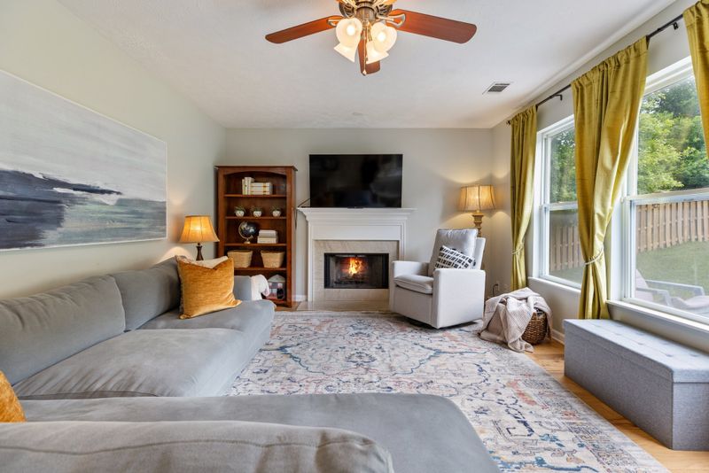 7104 Commonwealth Cir, Nashville, TN 37221
