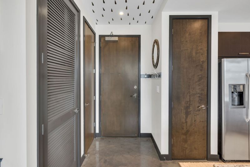 1510 Demonbreun St #810, Nashville, TN 37203