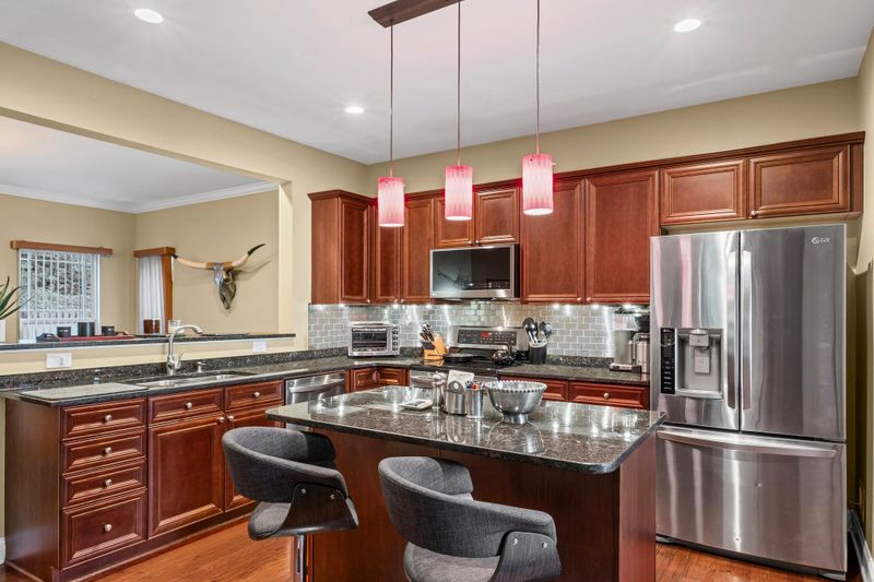1051 Woodbury Falls Dr, Nashville, TN 37221
