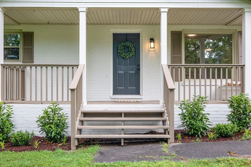 868 J D Todd Rd, Murfreesboro, TN 37129