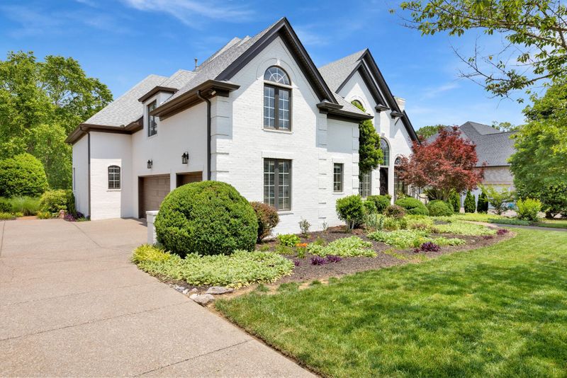 1004 Watkins Creek Dr, Franklin, TN 37067