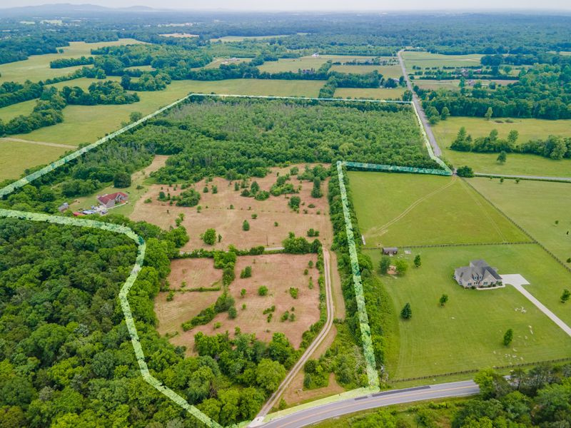 8701 Panther Creek Rd, Christiana, TN 37037
