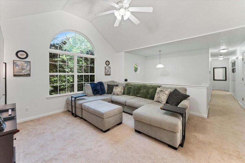 487 Ridge Rd, La Fayette, GA 30728