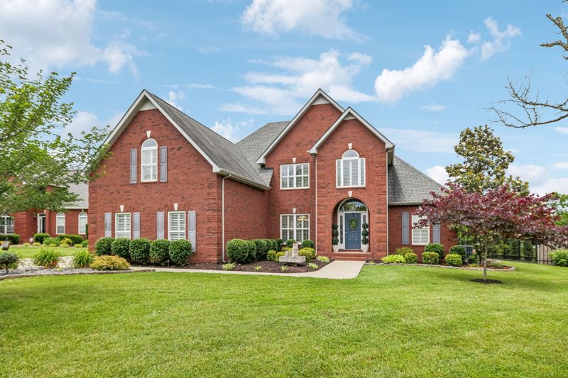 1926 Cliffview Ct, Murfreesboro, TN 37128