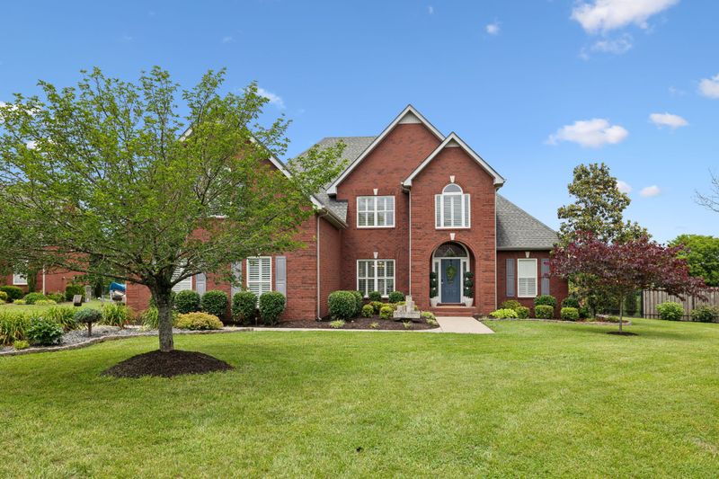 1926 Cliffview Ct, Murfreesboro, TN 37128