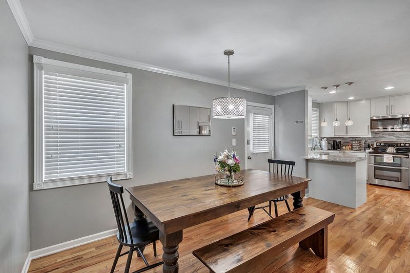 676 Harding Pl, Nashville, TN 37211