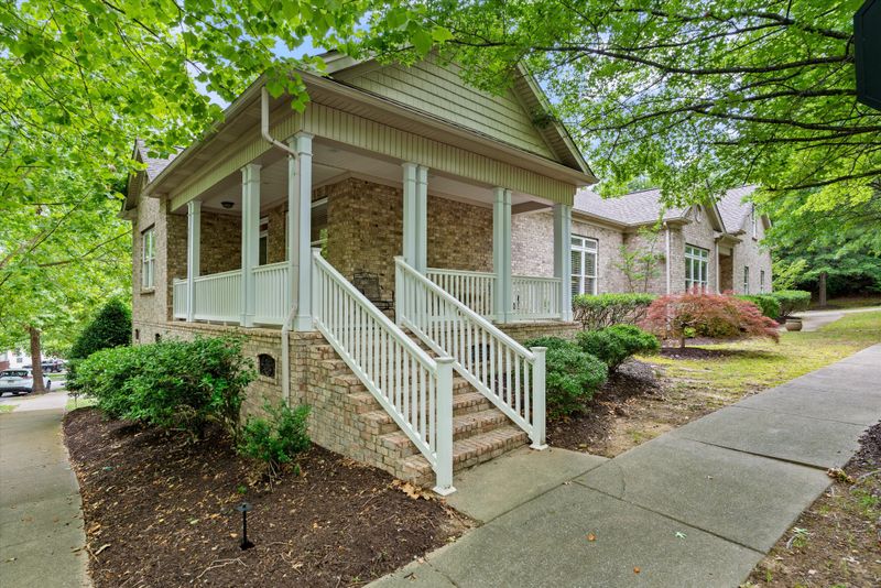 8339 Saint Danasus Dr, Nashville, TN 37211