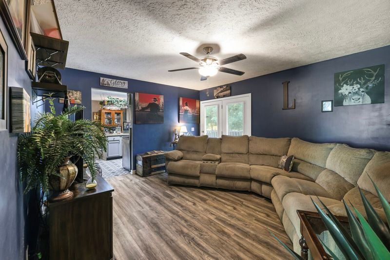 144 Waggoner St, Carthage, TN 37030