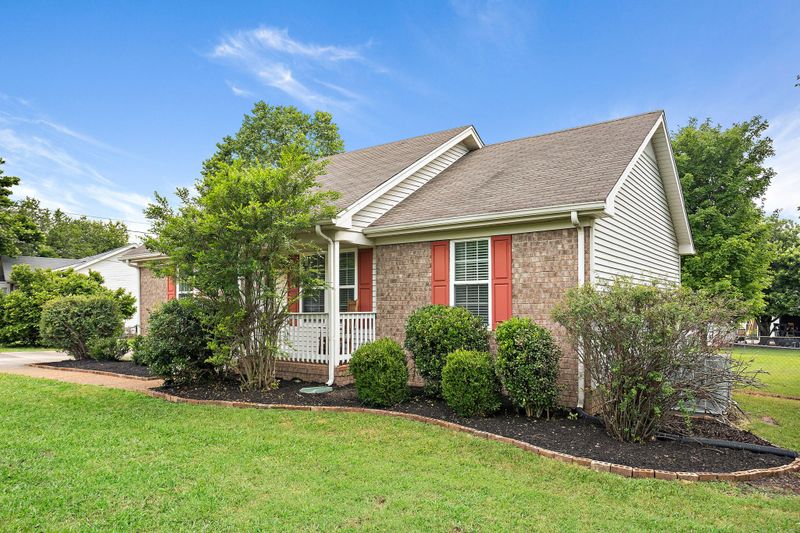 111 Ridgewood Dr, Portland, TN 37148