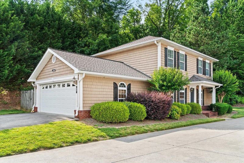 896 E Summit Dr #33, Dalton, GA 30721