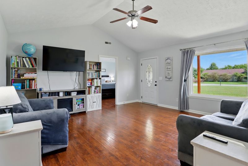 205 Highland Oaks Dr, Murfreesboro, TN 37130