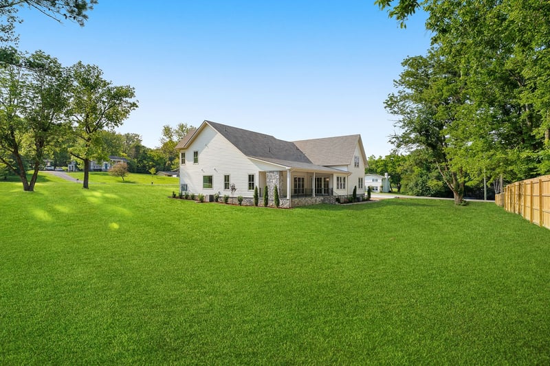 6571 Brownlee Dr, Nashville, TN 37205