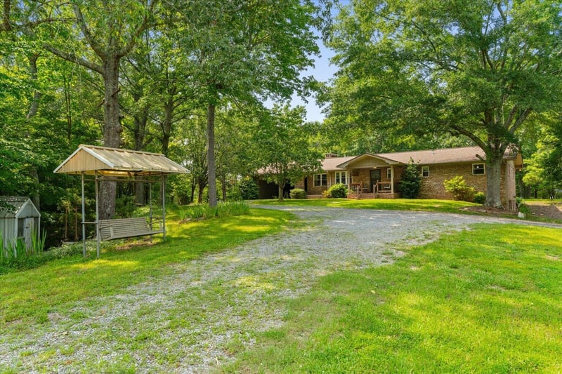 3932 Tibbs Bridge Rd, Dalton, GA 30721