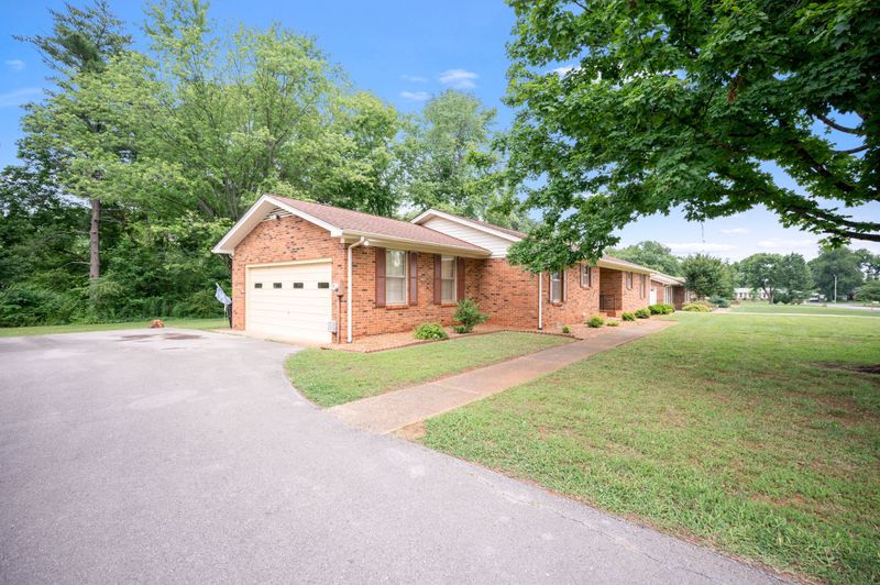 2715 Clearview Ct, Murfreesboro, TN 37129