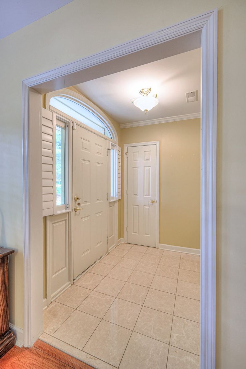 8076 Sunrise Cir, Franklin, TN 37067