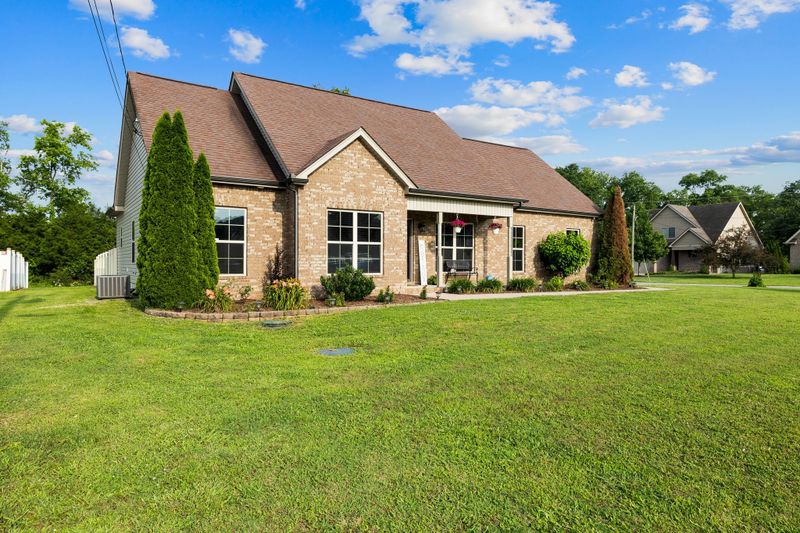 3228 Marion Davis Dr, Murfreesboro, TN 37129