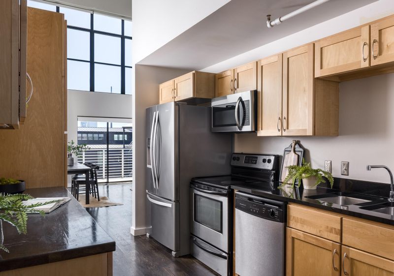 1352 Rosa L Parks Blvd #400, Nashville, TN 37208
