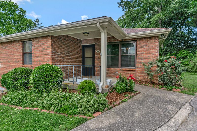 402 Deer Lake Dr #402, Nashville, TN 37221