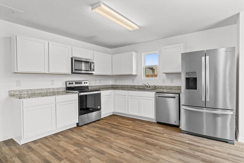 104 Middleton Ct, Chatsworth, GA 30705