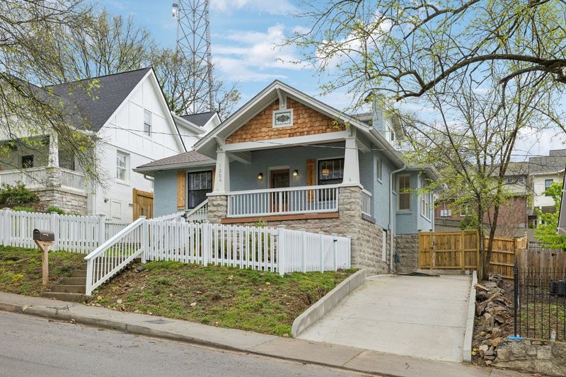 1304 Ashwood Ave, Nashville, TN 37212