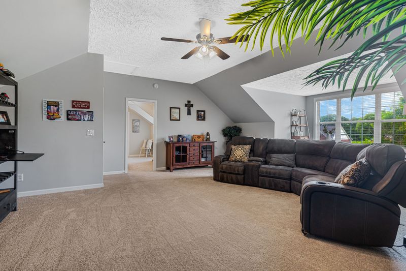 9744 Jefferson Valley Dr, Murfreesboro, TN 37129