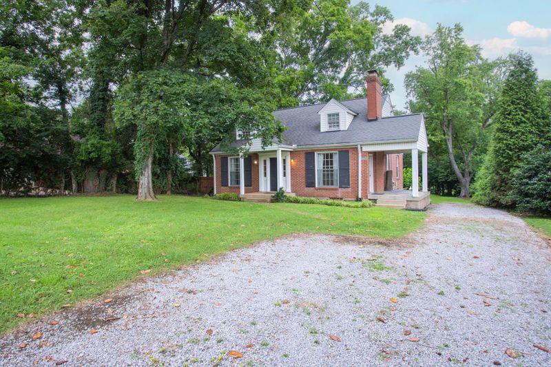 1114 Grandview Dr, Nashville, TN 37204